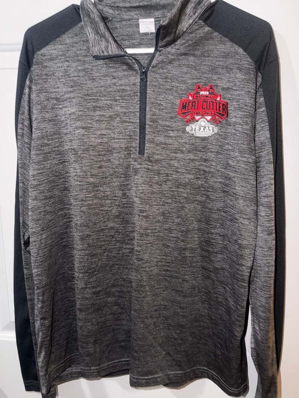 Sport-Tek 1/4-Zip Pullover Size M Gray Texas Roadhouse Meat Cutter